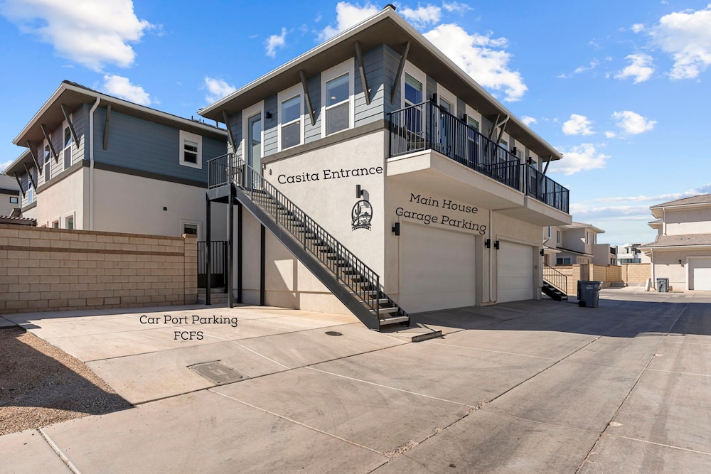 Southwest Manor 5 Bedroom Home