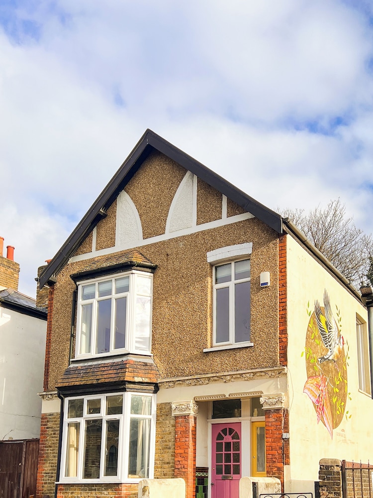 Historic 3-Bedroom Home in the Heart of Greenwich