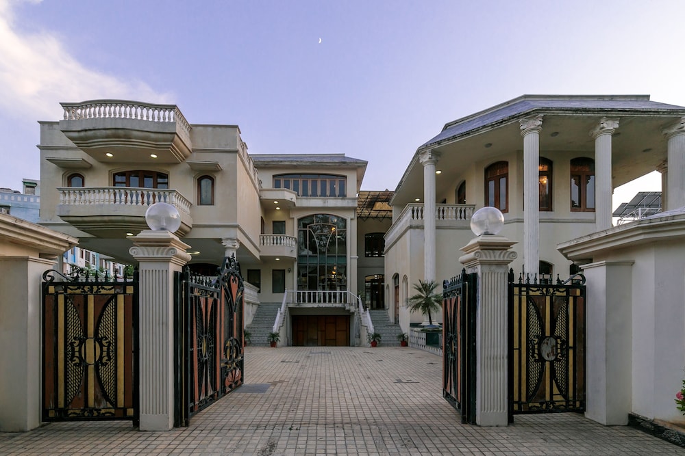 Krishnalaya Mansion By Vista Rooms