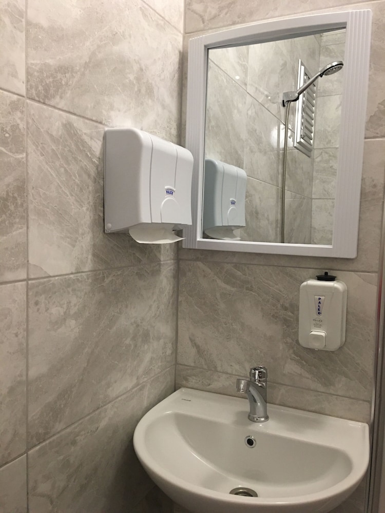 Sultan Hostel & Guesthouse - Image 30