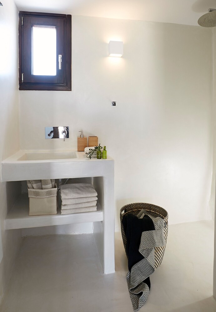 Le Blanc Suite