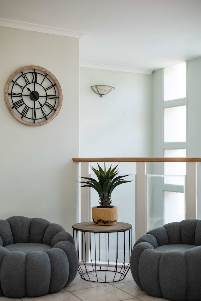 3 Bedroom Family Apartment Beach Club - Houtbay
