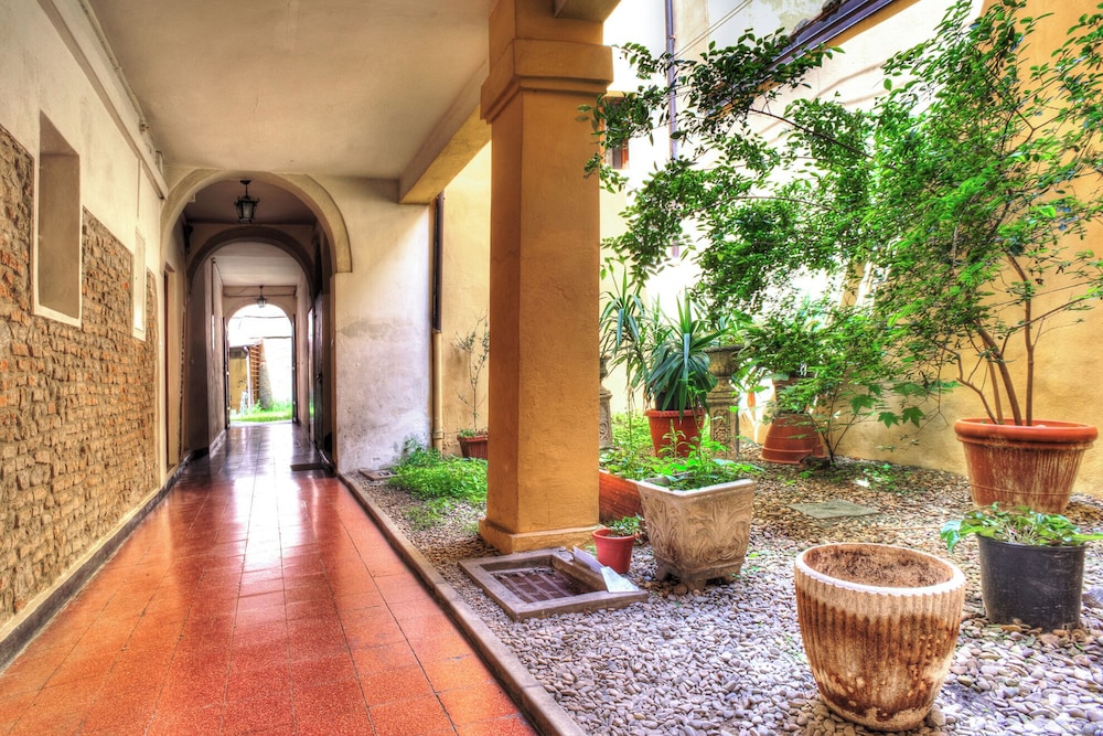 Bologna City Center Apartment