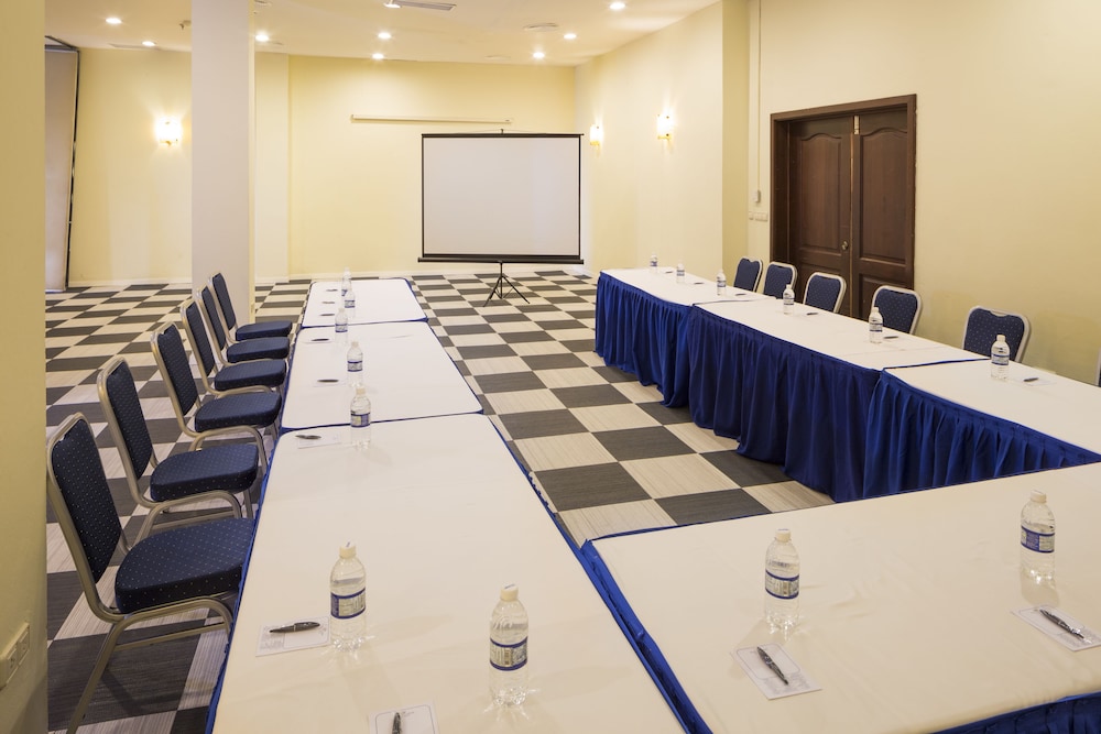 Grand Palladium Lady Hamilton Resort  Spa All Inclusive - Property Image 162