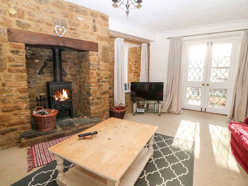 Stone Wheel Cottage view 4