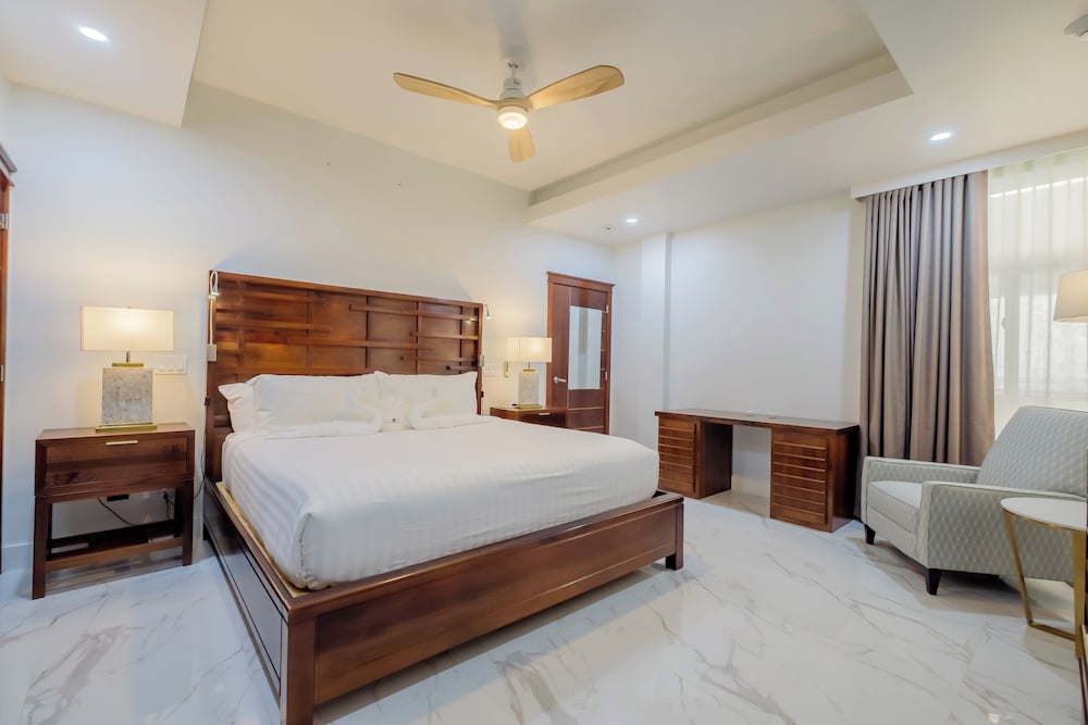 Royal Kahal Beach Resort
