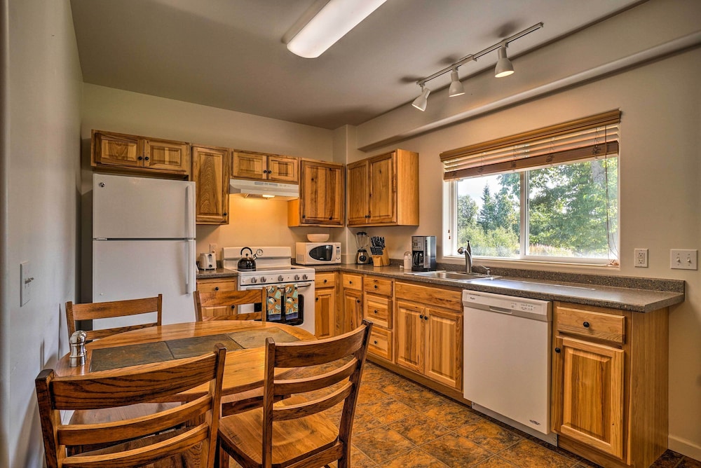 Homer Vacations - Family Retreat  8 Mi to Downtown  Bishops Beach! - Property Image 18