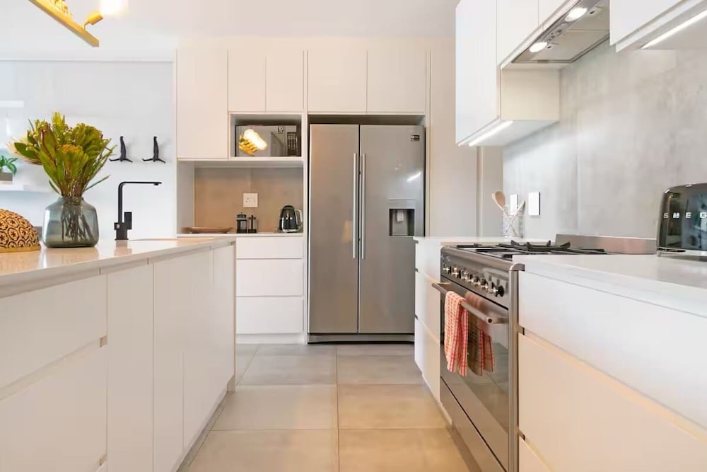 Deluxe Luxury 2 Bedroom Apartment Seapoint