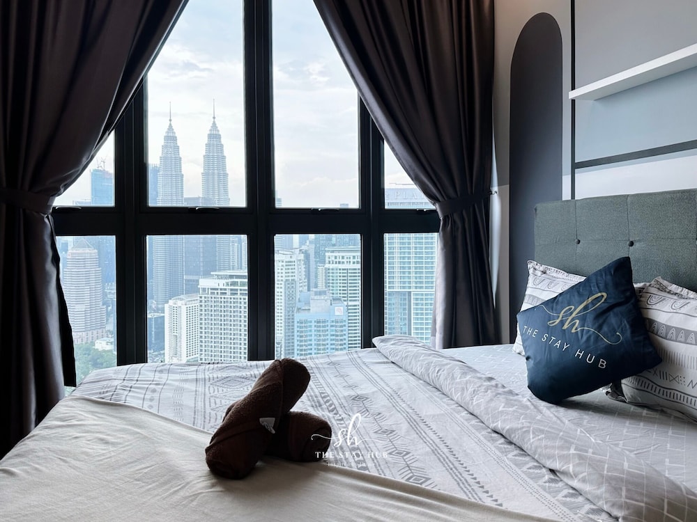 The Colony Luxe KLCC View Sky Pool