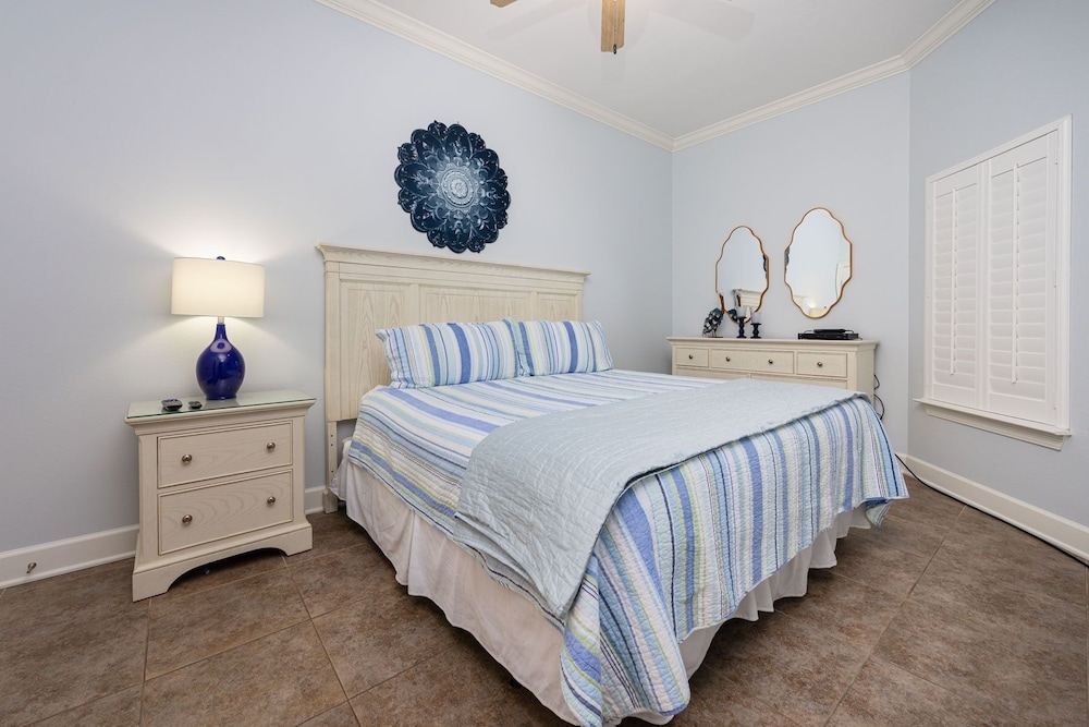 The Oasis 405 Formerly Phoenix West Ii 405 3 Bedroom Condo