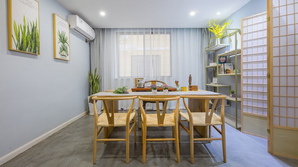 Hangzhou Vacations - Floral Hotel Suya Thousand Islet Lake - Property Image 1