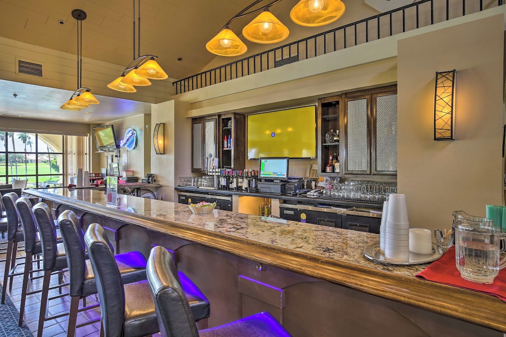 Pet-friendly Stay w/ Patio in Palm Desert Resort!