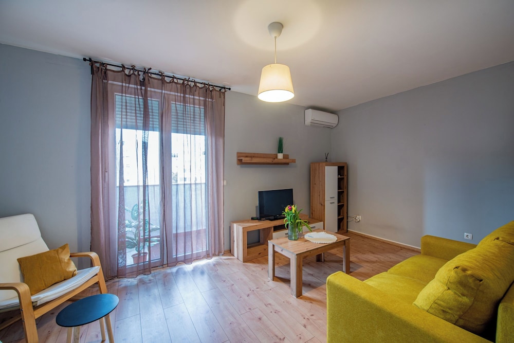 Apartment Mikka