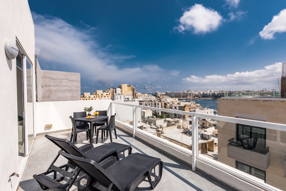 Saint Julian's Penthouse Apartment