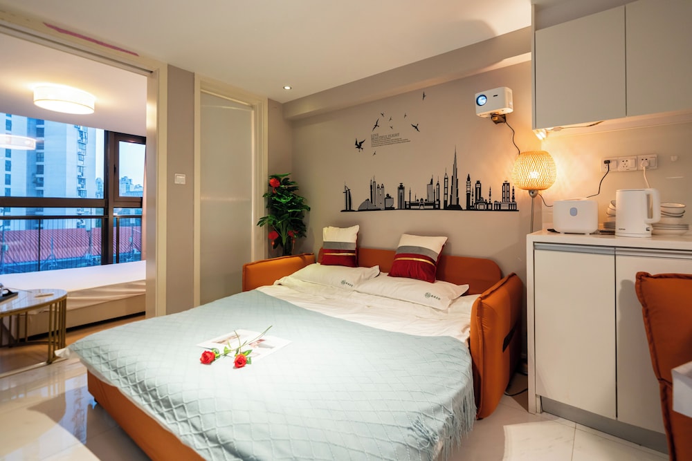 Shanghai Hills & Wanye Spacious Family Suites