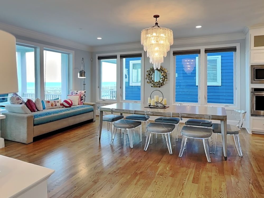 Southern Comfort by Carolina Retreats