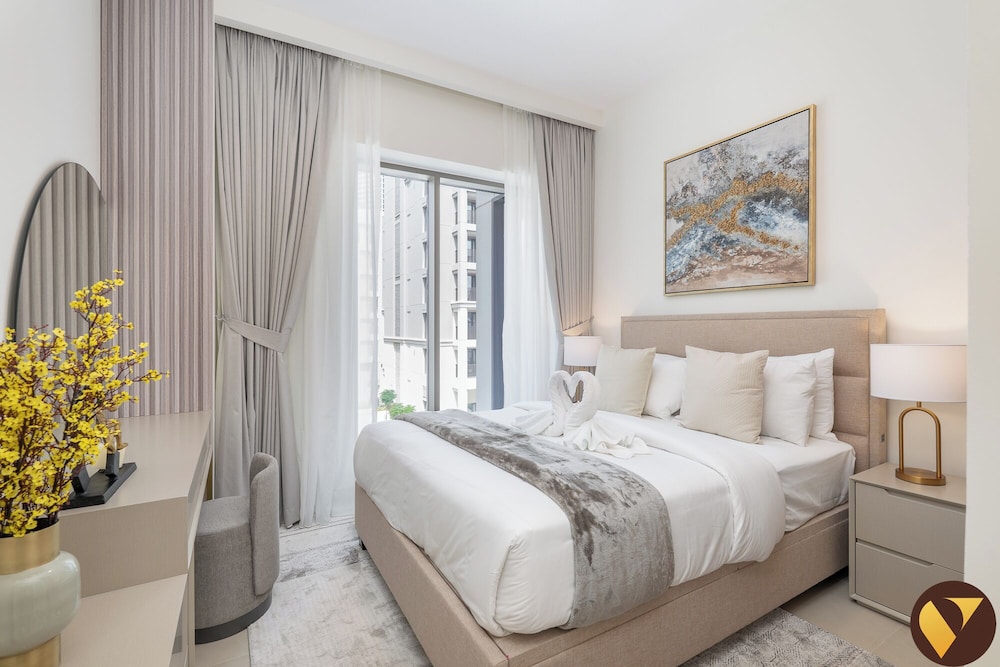 Vogue Rosewater Creek Beach Stylish 2BR