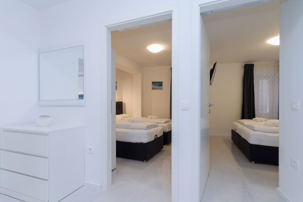 Premium City Center Apartment Tartini 1 view 3