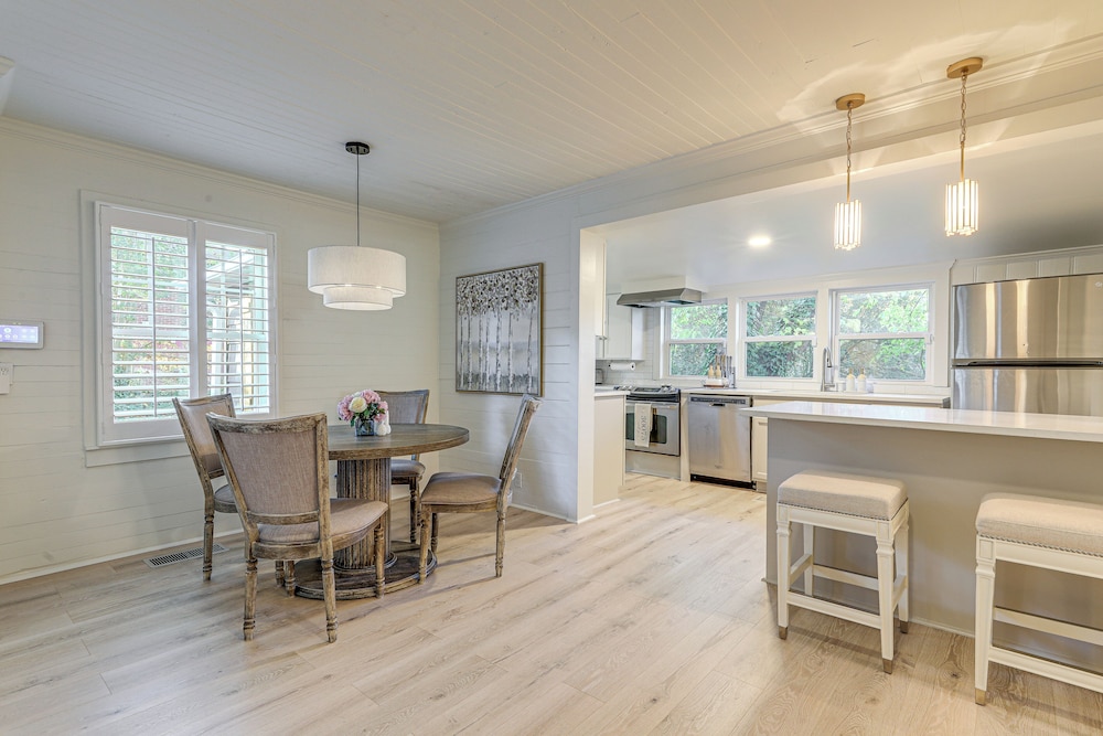 Walk Downtown & Canton Street: Roswell Retreat!
