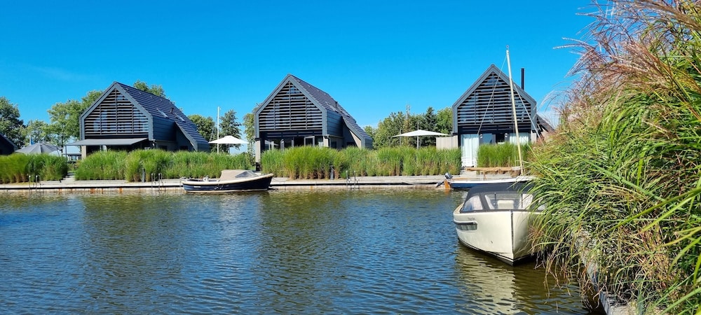 Villa in Balk With Private Jetty on Slotermeer