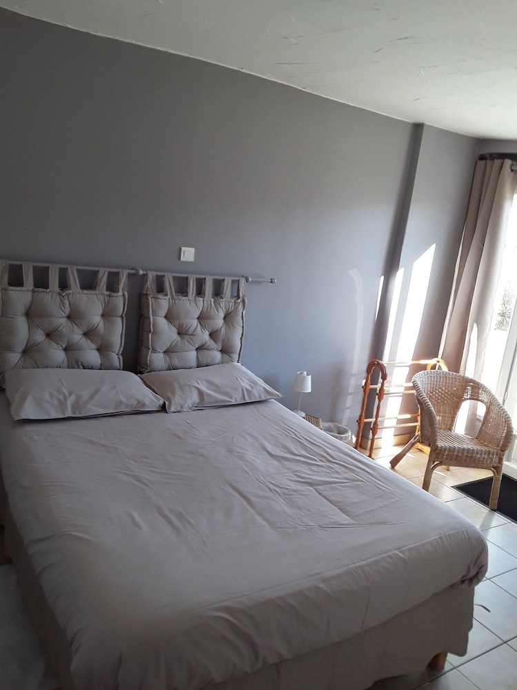La Chouette view 3