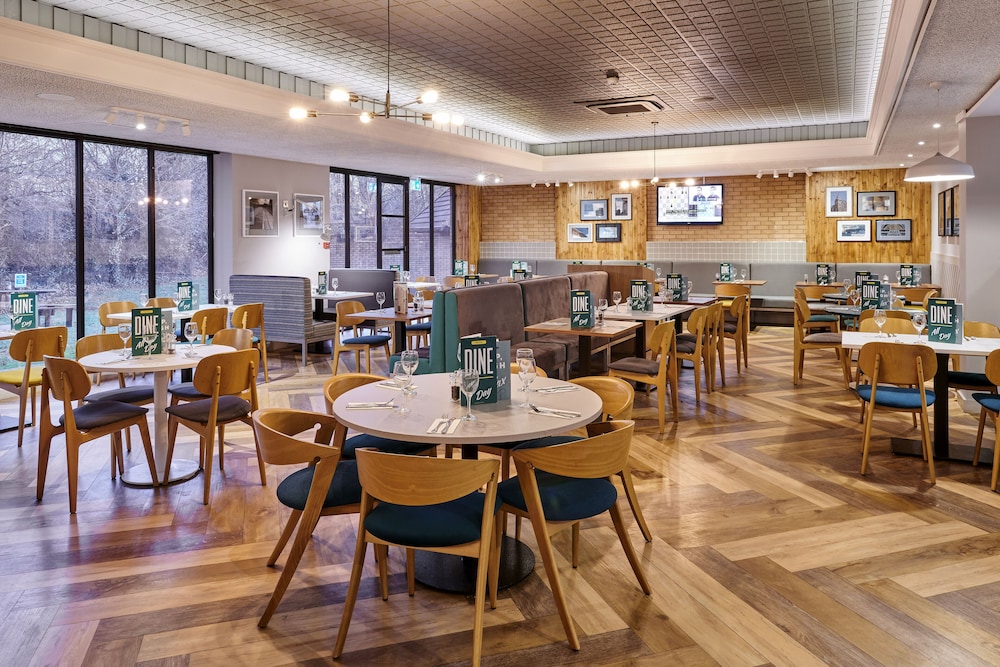 Taunton Vacations - Holiday Inn Taunton, an IHG Hotel - Property Image 10