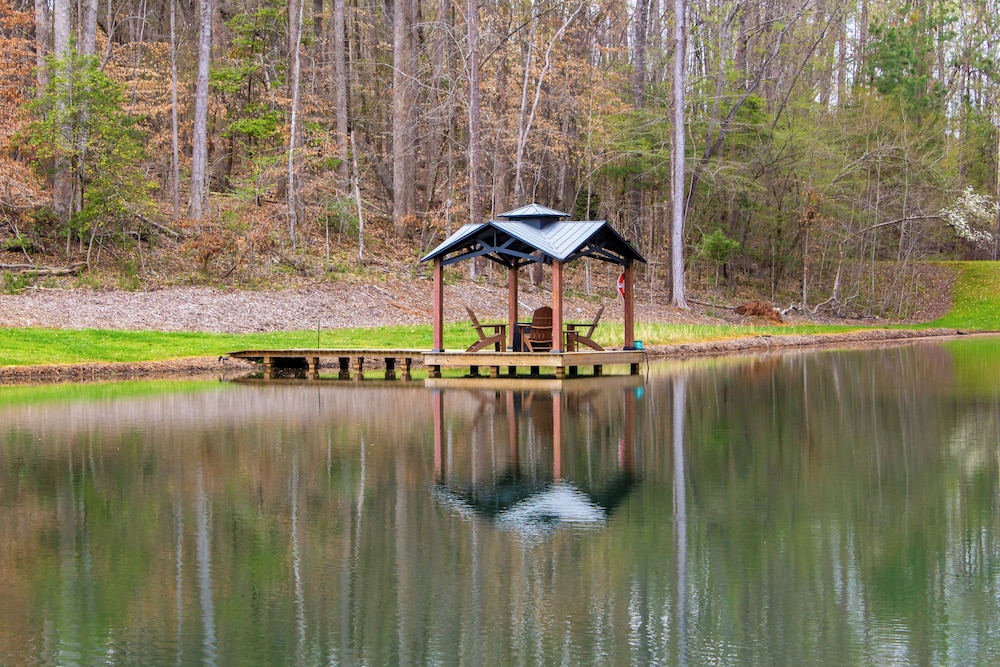 Family-friendly Barndominium Near Greenville!