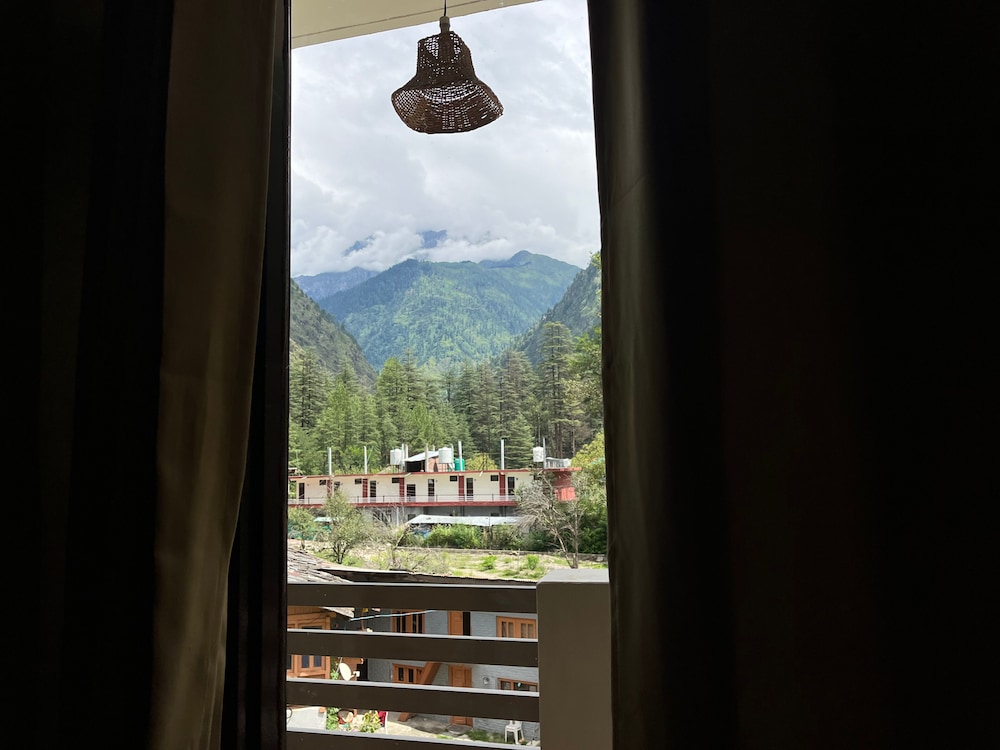 The Royal Orchard Kasol