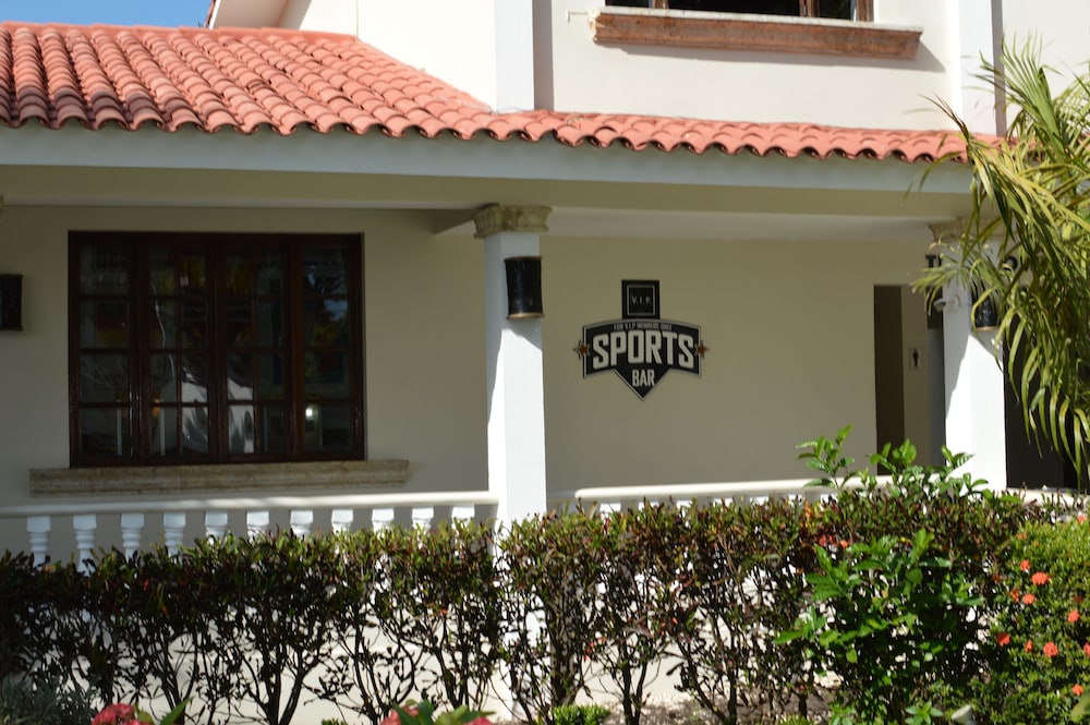 Lifestyle Royal Suites - Property Image 5