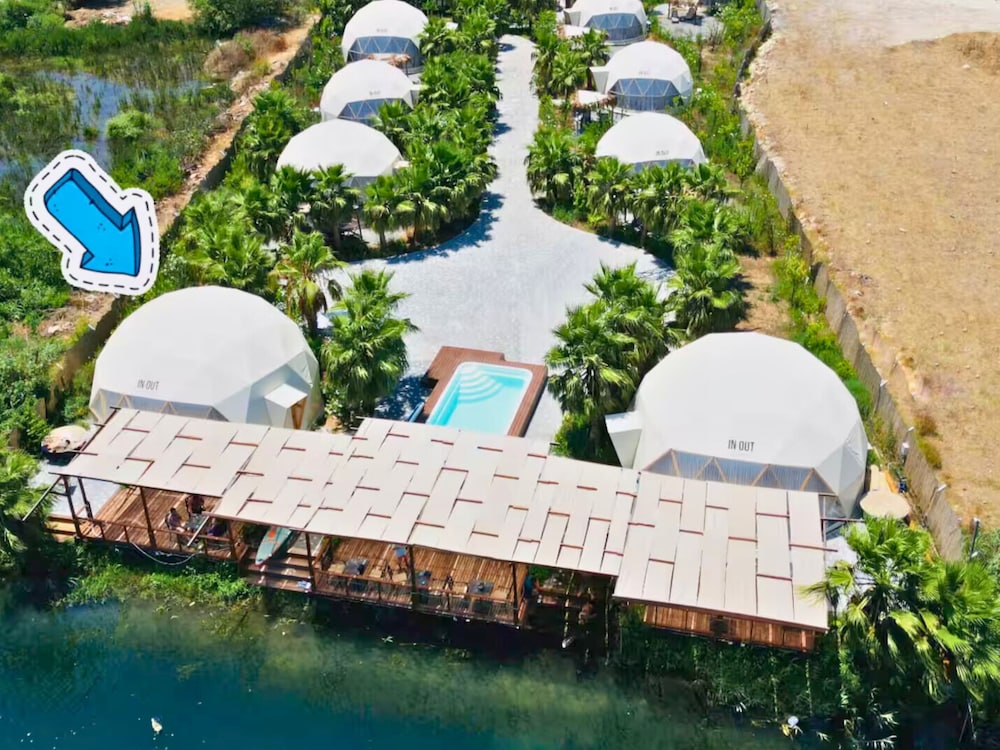 In Out Resort Glamping