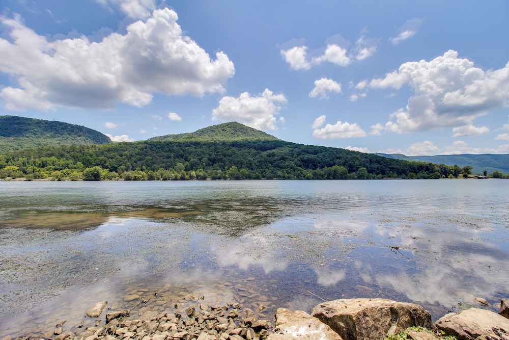 Dock & Hot Tub: Tennessee River Cabin Getaway