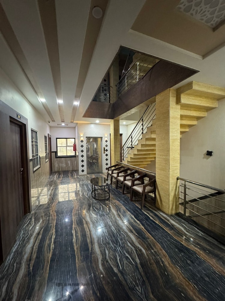 Hotel A1