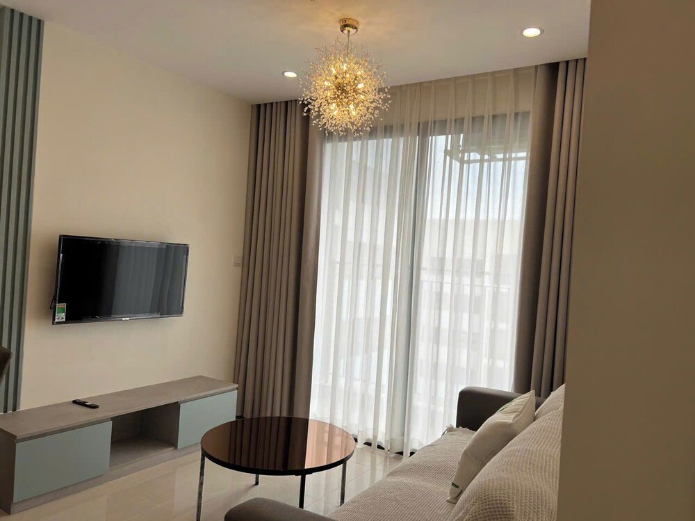 COZY- Vinhomes Grand Park Apartments