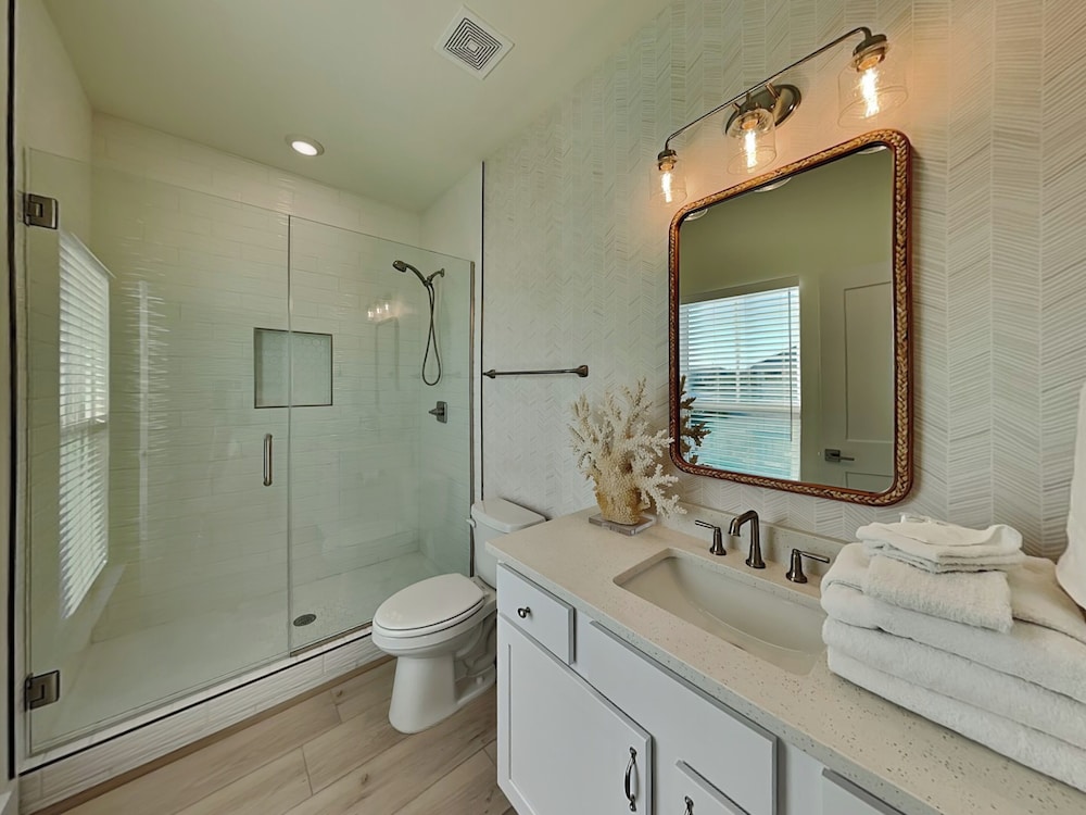 Yacht Harbor House by Southern Vacation Rentals