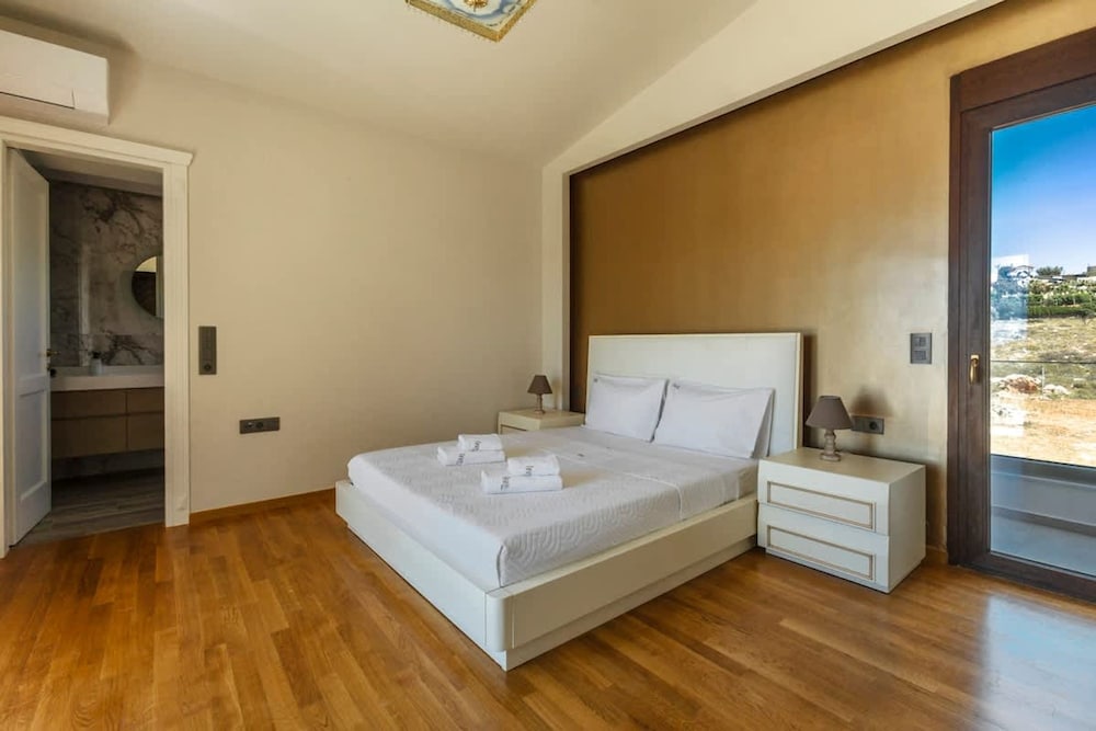 Villa Haria - Lux Villa With Private Pool in Crete