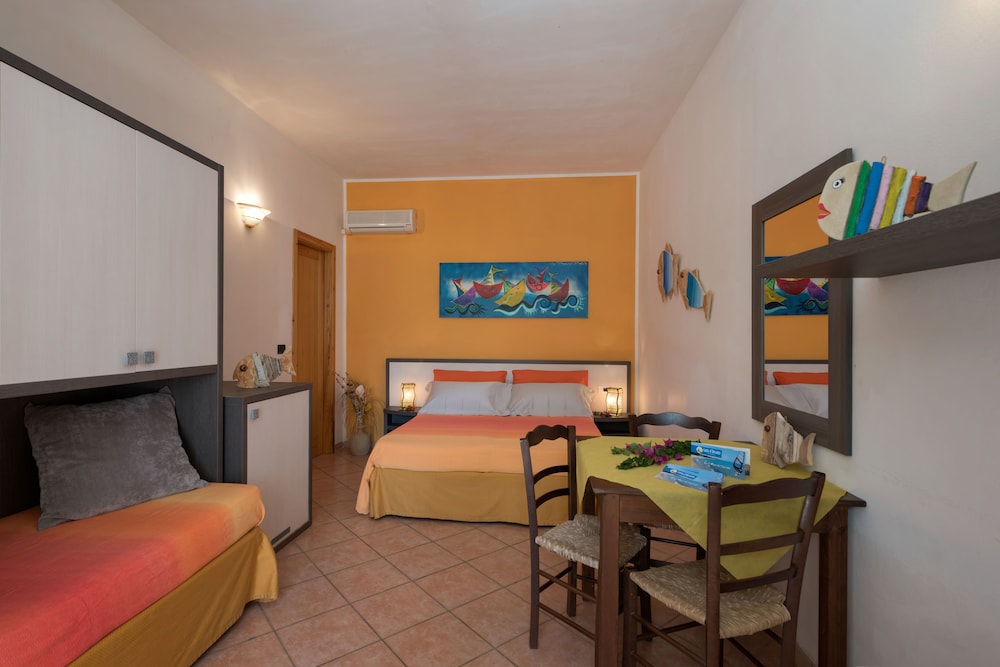 Residence Costa d'Otranto en Otranto — hotel room