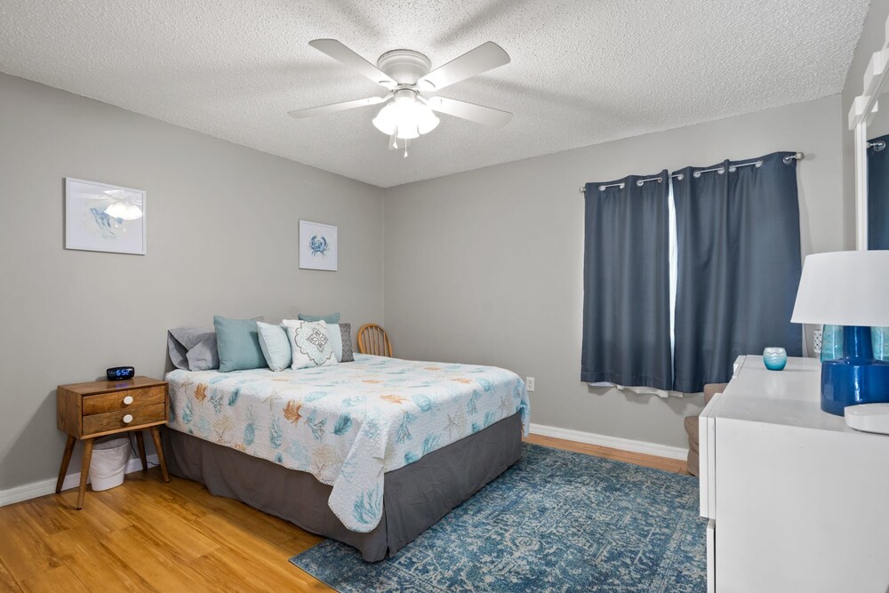 Lovely 3 Bedroom First Floor Condo on Golf Course view 4