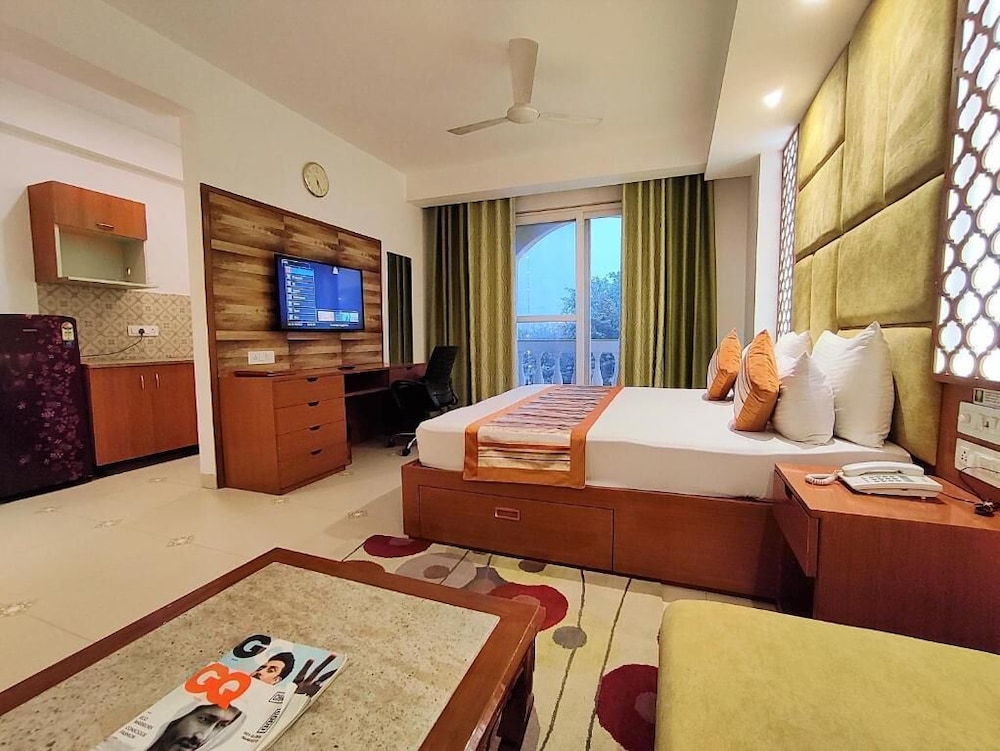 The Angel Hotel And Suites