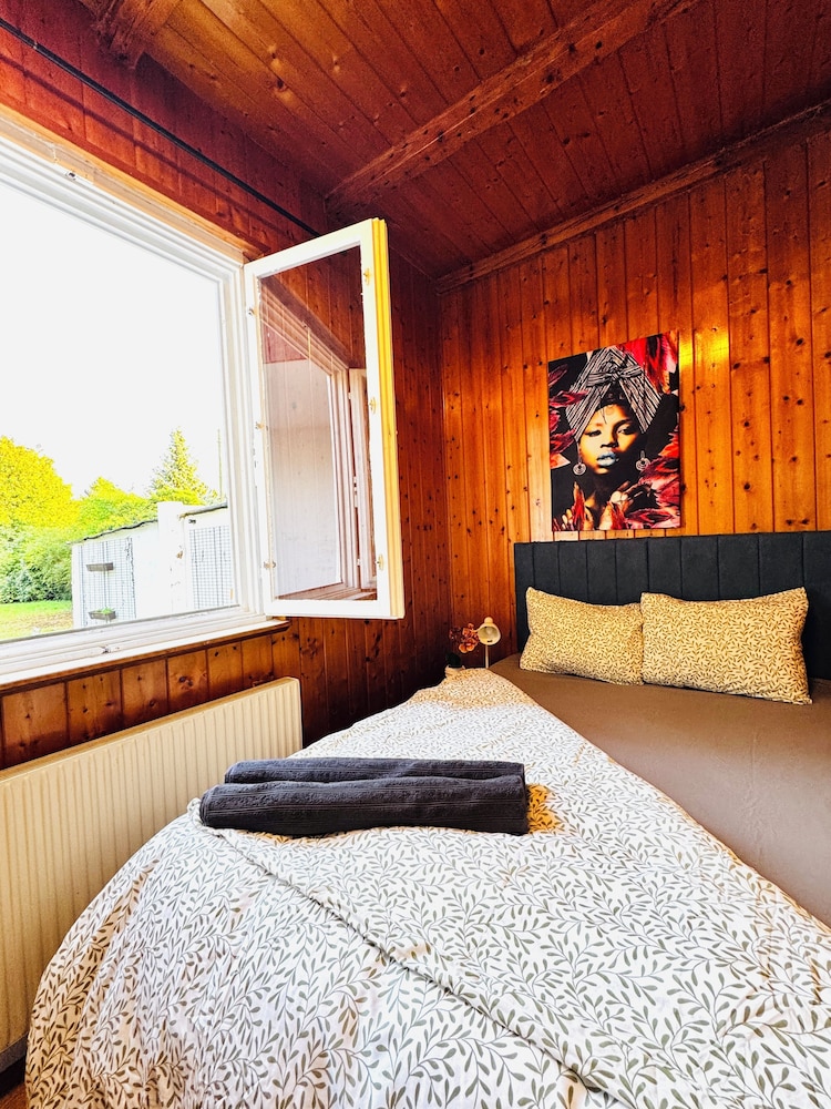 Spacious Budget Home Garden Stay