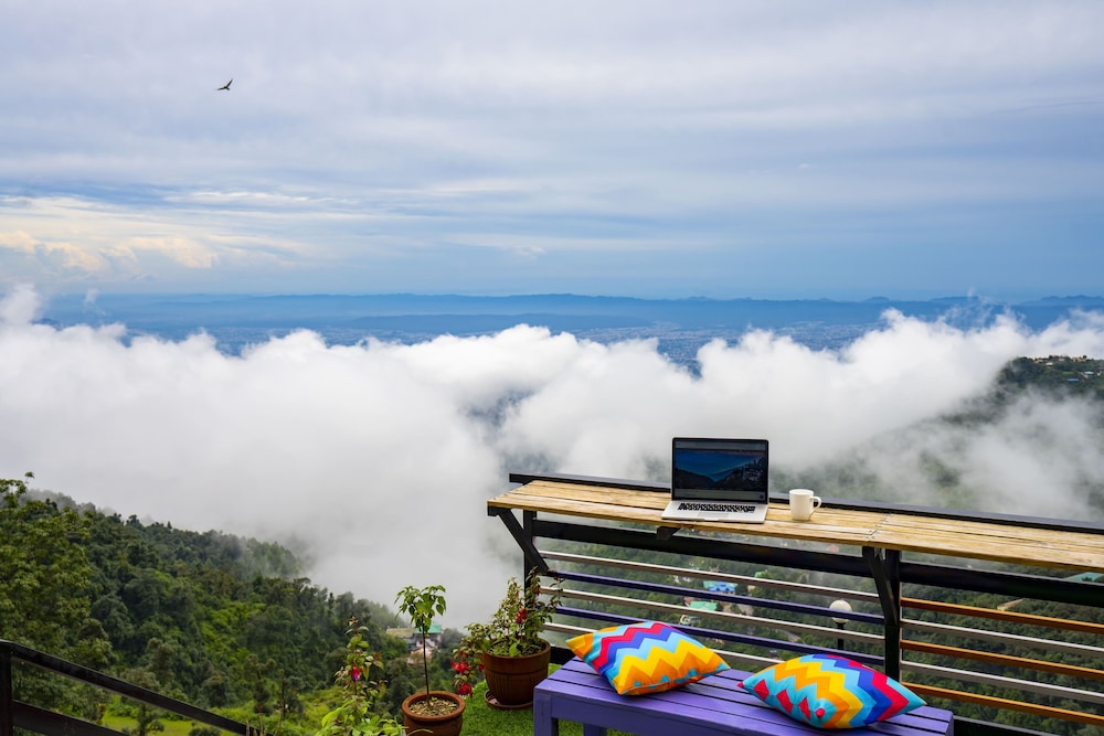 goSTOPS Mussoorie Library Road