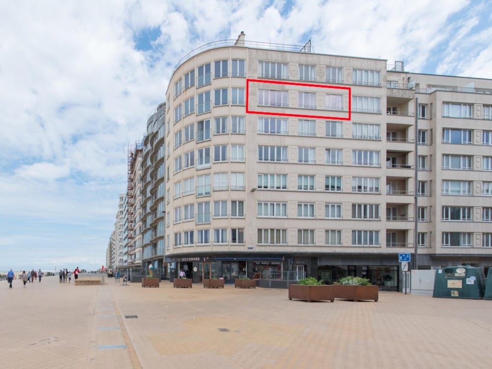 Family Apartment in Ostend Near the sea