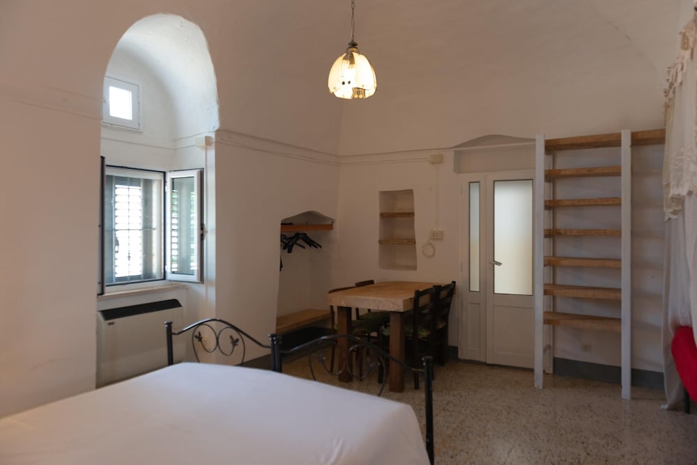 Country House in Puglia With Pool & Pizza Oven