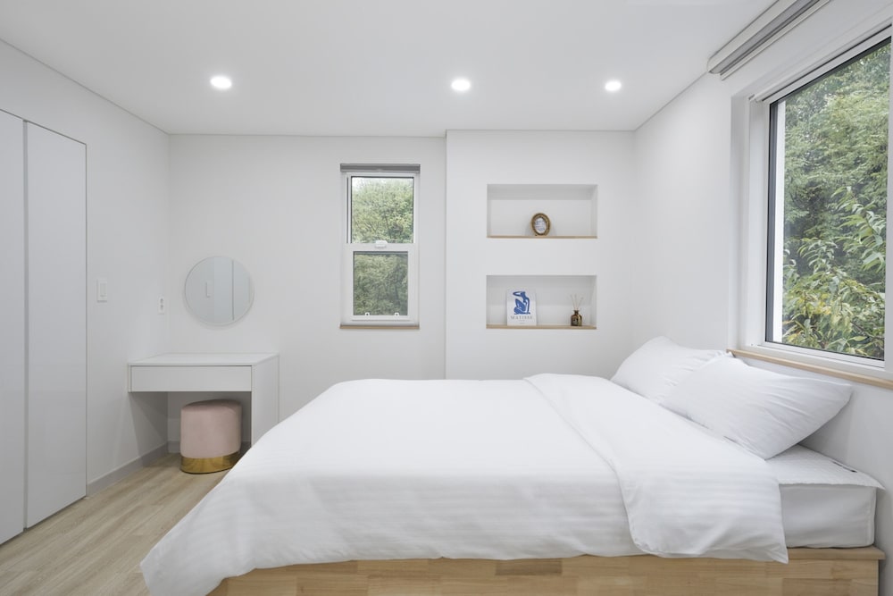 Gangneung Pinehill Park Pension&caravan