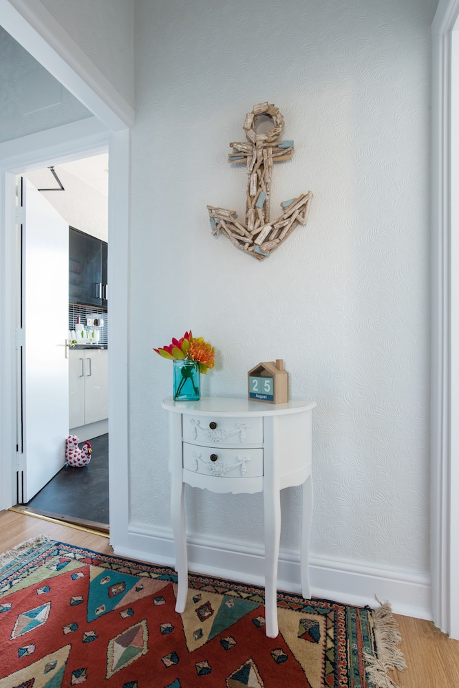 Ar Lan Y Mor Seaside Apartment