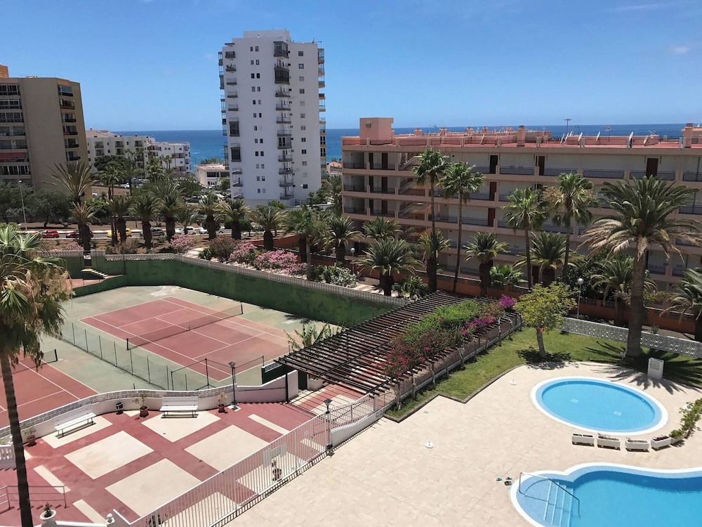 Delicious Los Cristianos,achacay,2bdr & 2bathr Beach Close Wifi Free
