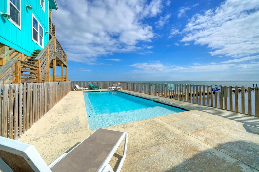 Marlin Madness by Avantstay Waterfront Getaway w Community Pool Boat Dock