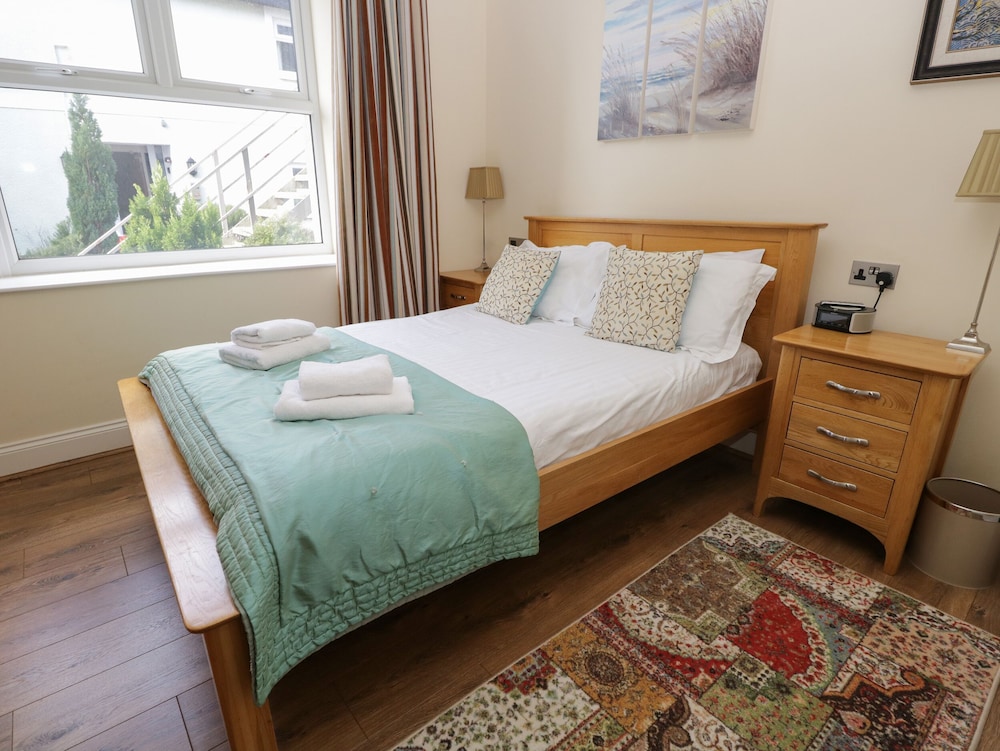 Eden Lodge