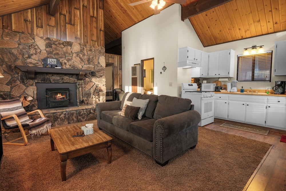 Cozy Cabin