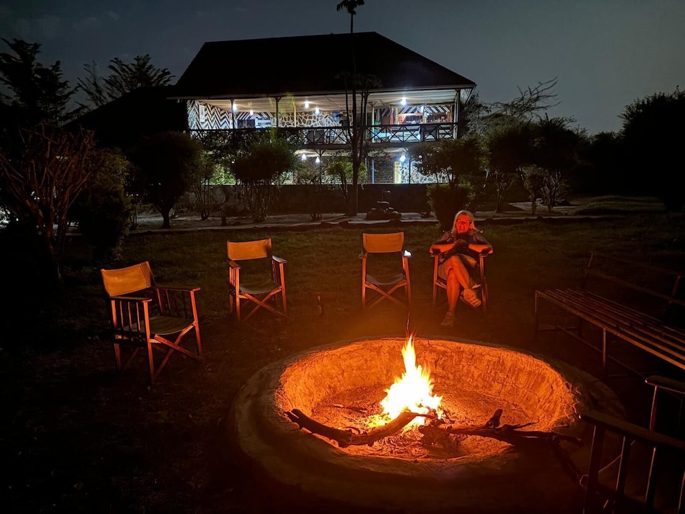 Ikoma Safari Camp