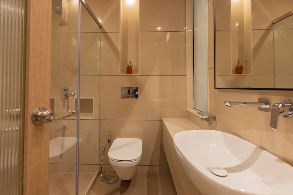 Hotel Shreeji Vatika-Airport Road